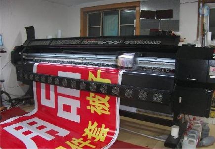 常熟喷绘广告分辨率是多少？